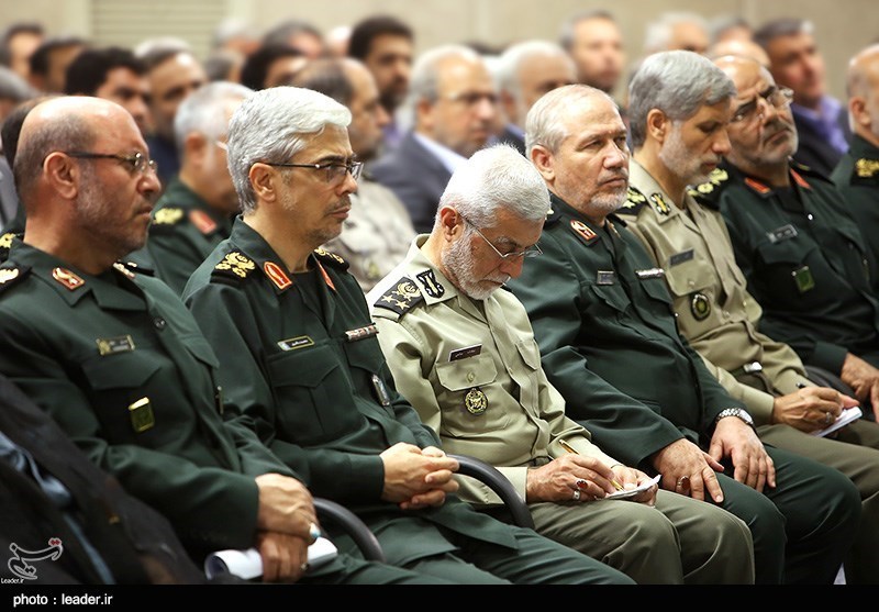 بازدید رهبر معظم انقلاب از نمایشگاه صنعت دفاعی و دیدار با مسئولان و متخصصان وزارت دفاع