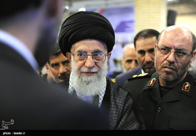 بازدید رهبر معظم انقلاب از نمایشگاه صنعت دفاعی و دیدار با مسئولان و متخصصان وزارت دفاع