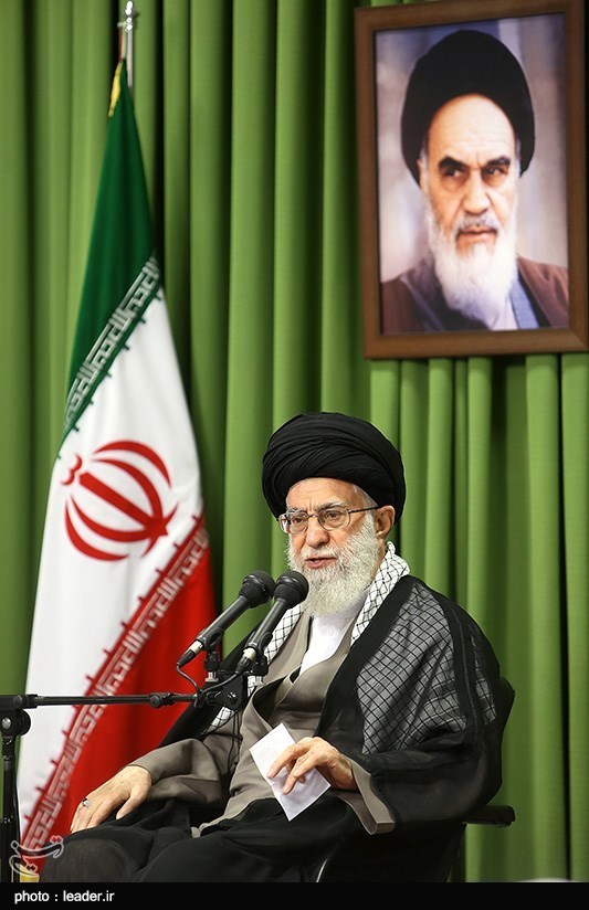 بازدید رهبر معظم انقلاب از نمایشگاه صنعت دفاعی و دیدار با مسئولان و متخصصان وزارت دفاع