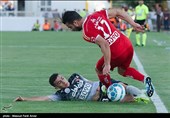 دیدار تیم های فوتبال تراکتورسازی و پرسپولیس