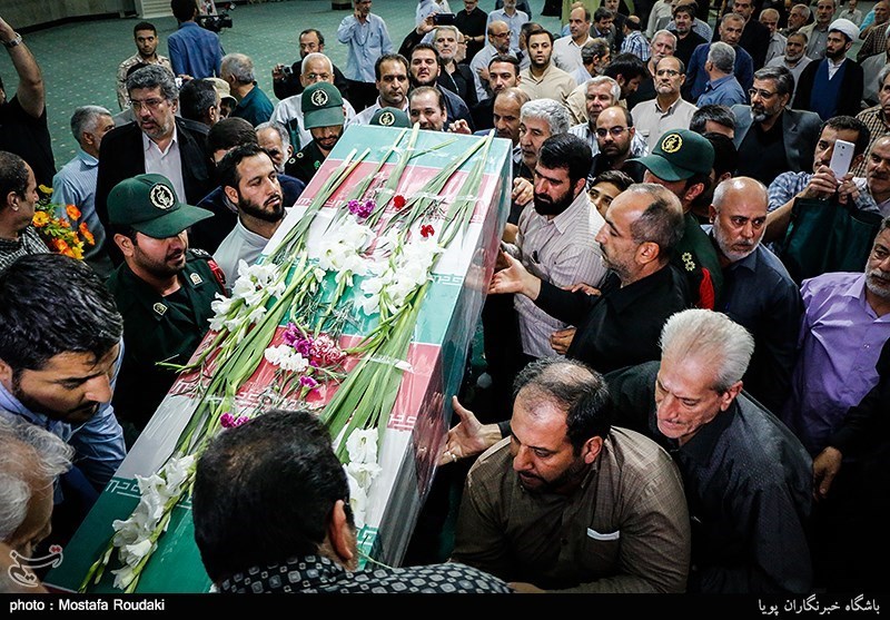 مراسم وداع با پیکر سردار شهید احمد غلامی