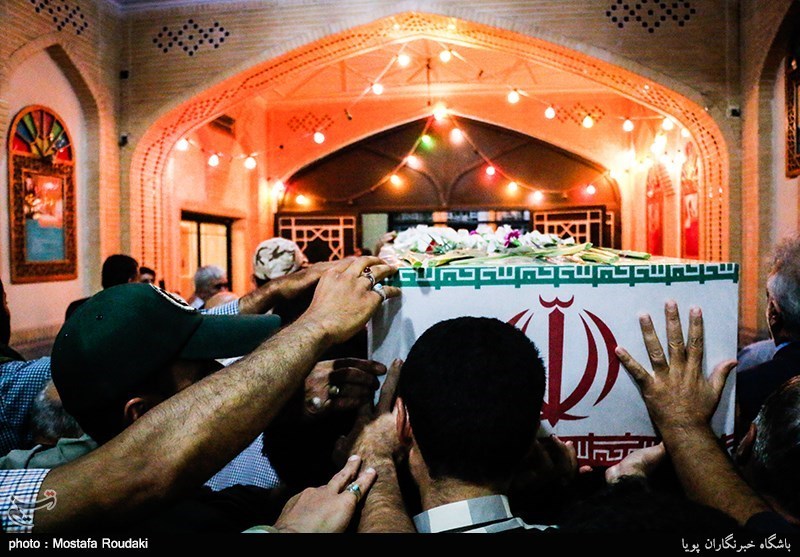 مراسم وداع با پیکر سردار شهید احمد غلامی