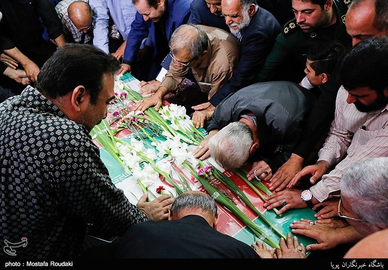 مراسم وداع با پیکر سردار شهید احمد غلامی