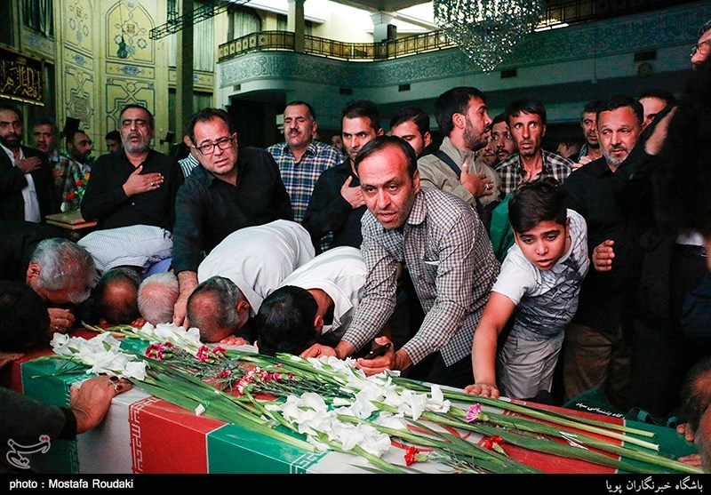 مراسم وداع با پیکر سردار شهید احمد غلامی