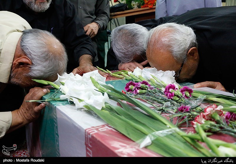 مراسم وداع با پیکر سردار شهید احمد غلامی