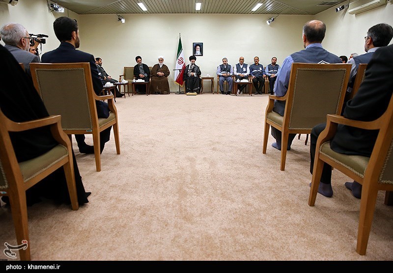 دیدار مسئولان ستاد سرشماری نفوس و مسکن با مقام معظم رهبری