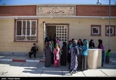 ویزیت رایگان بسیج جامعه پزشکی در منطقه درود فرامان کرمانشاه