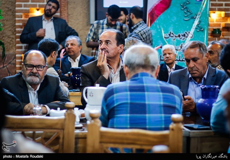 تجلیل از خبرنگاران و فعالان عرصه مقاومت