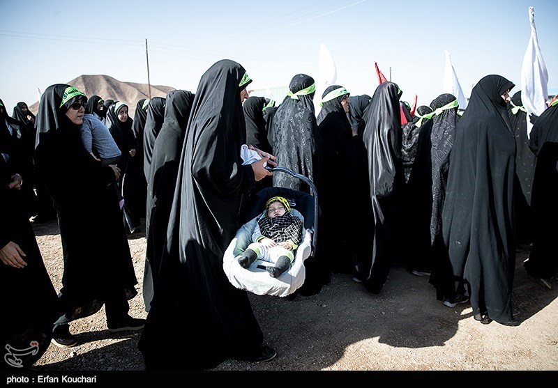 مناورة 10 الاف شخص الى بیت المقدس فی سمنان