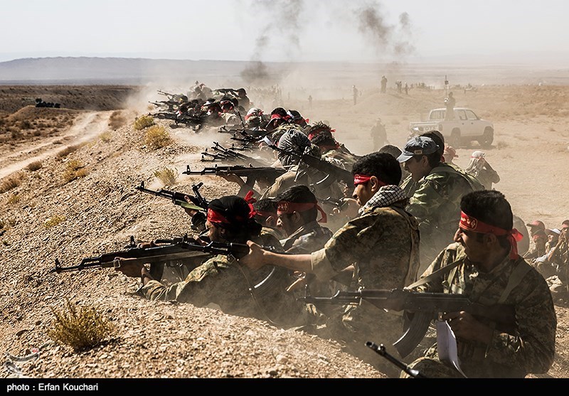 مناورة 10 الاف شخص الى بیت المقدس فی سمنان