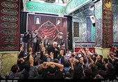 مداحی در مراسم سیاه پوشی در آستان مقدس امامزاده حسن(ع)