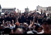 مراسم عزاداری روز عاشورا در میدان امام حسین (ع)