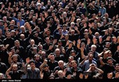 مراسم عزاداری روز عاشورا در میدان امام حسین (ع)