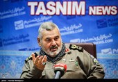 سرلشکر فیروزآبادی: تاسف می‌خورم که "منابع پایان‌نامه‌ها" خارجی است