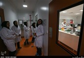 پژوهشگران دانش بنیان آریوژن در حال تحقیق، توسعه و تولید داروهای نوترکیب 