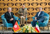 دیدار وزرای اقتصاد ایران و هنگ کنگ