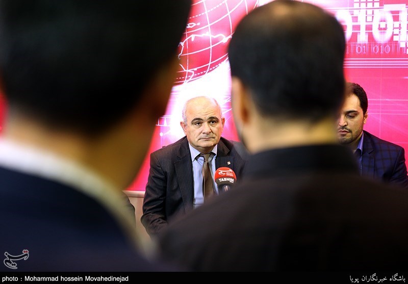 کنفرانس خبری سفیر روسیه در تهران در غرفه خبرگزاری تسنیم