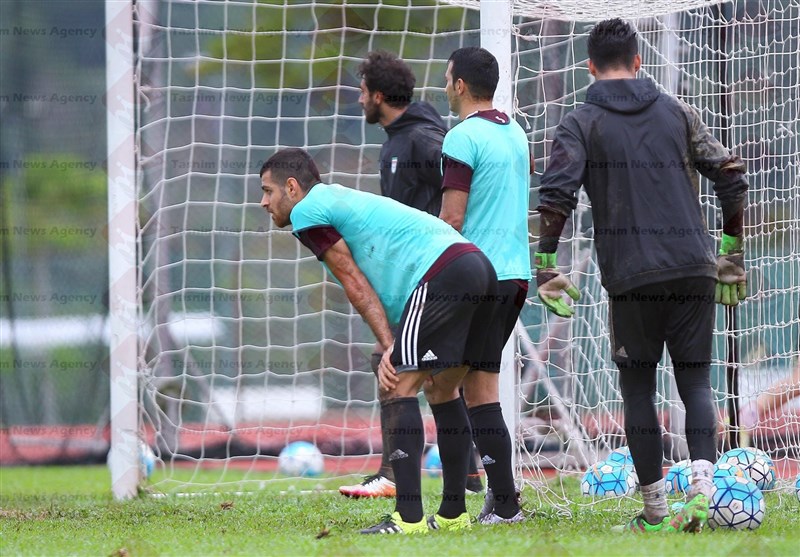 مرتضی پورعلی‌گنجی - تمرین تیم ملی فوتبال در مالزی