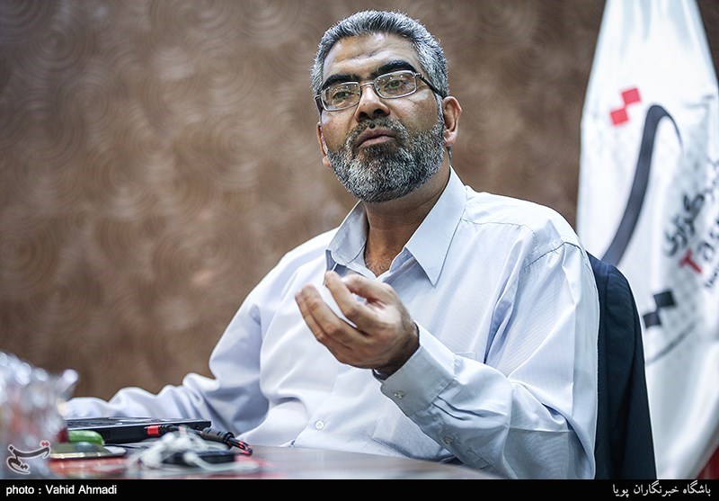 حسین صمصامی، اقتصاددان و نظریه‌پرداز بانکداری اسلامی و استاد دانشگاه شهید بهشتی