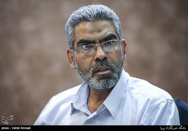 حسین صمصامی، اقتصاددان و نظریه‌پرداز بانکداری اسلامی و استاد دانشگاه شهید بهشتی