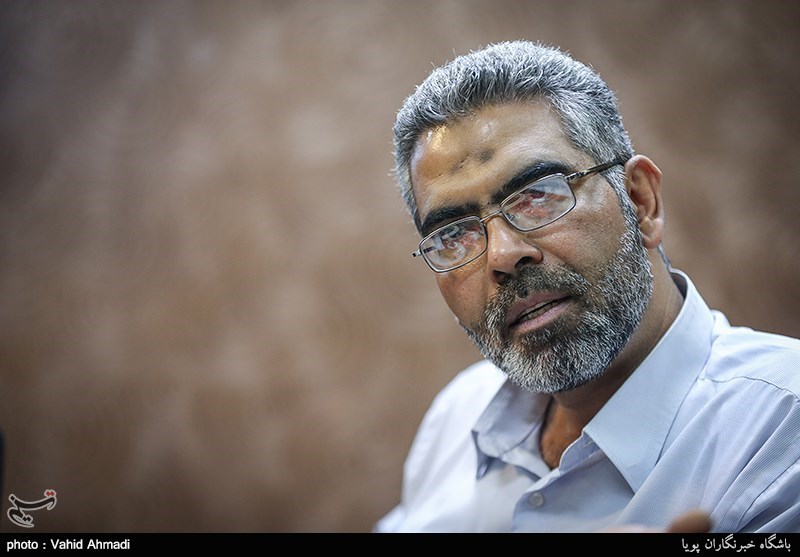 حسین صمصامی، اقتصاددان و نظریه‌پرداز بانکداری اسلامی و استاد دانشگاه شهید بهشتی