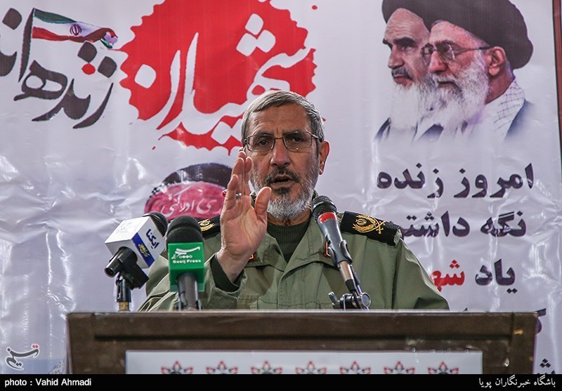 رونمایی از تمثال شهدای دانشجوی پیرو خط امام