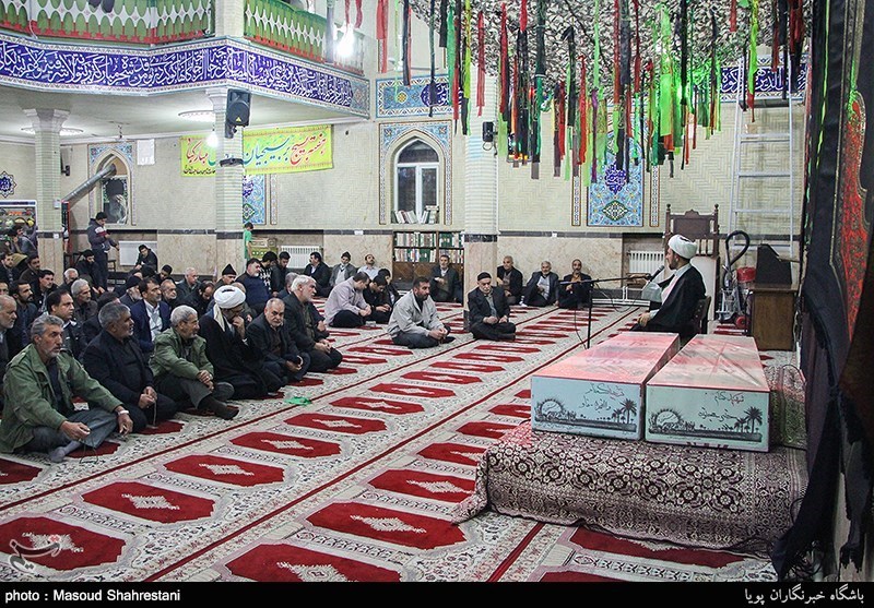 مراسم وداع با دو شهید گمنام