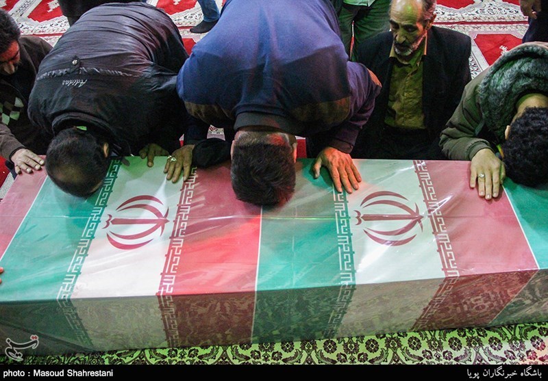 مراسم وداع با دو شهید گمنام