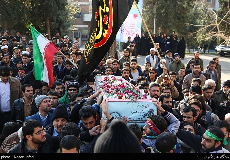 تشییع پیکر شهید گمنام در کوی دانشگاه تهران