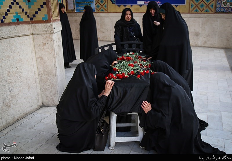 تشییع پیکر شهید گمنام در کوی دانشگاه تهران