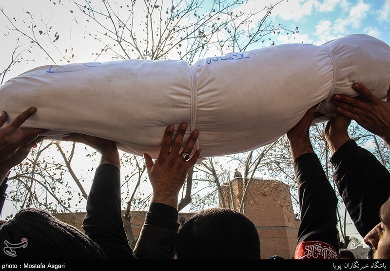 تشییع پیکر شهید گمنام در شهرری