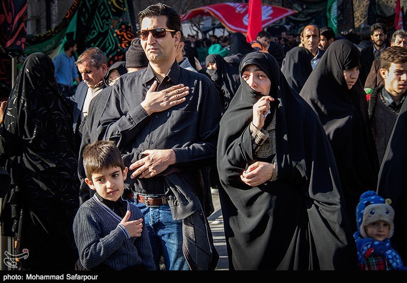 حرم منور رضوی در روز تاسوعای حسینی غرق در ماتم و عزا است