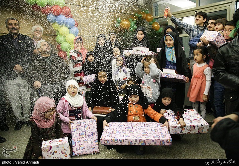 مراسم جشن تولد فرزندان شهدای فاطمیون و زینبیوند