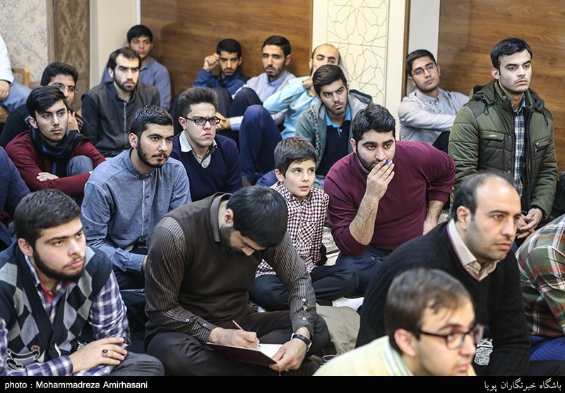 جلسه حلقه شعر و تصنیف آئینی «ریّان»