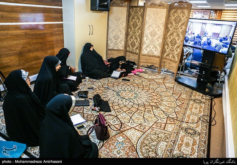 جلسه حلقه شعر و تصنیف آئینی «ریّان»