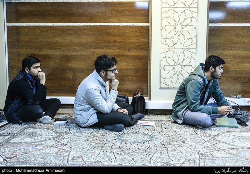 جلسه حلقه شعر و تصنیف آئینی «ریّان»