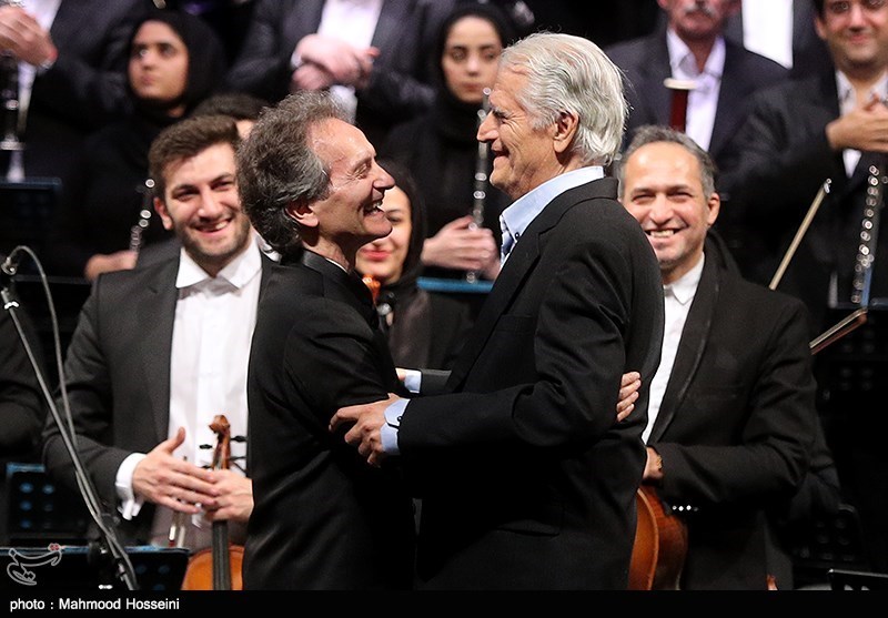 رونمایی از پوئم سمفونی سرزمین دلاوران