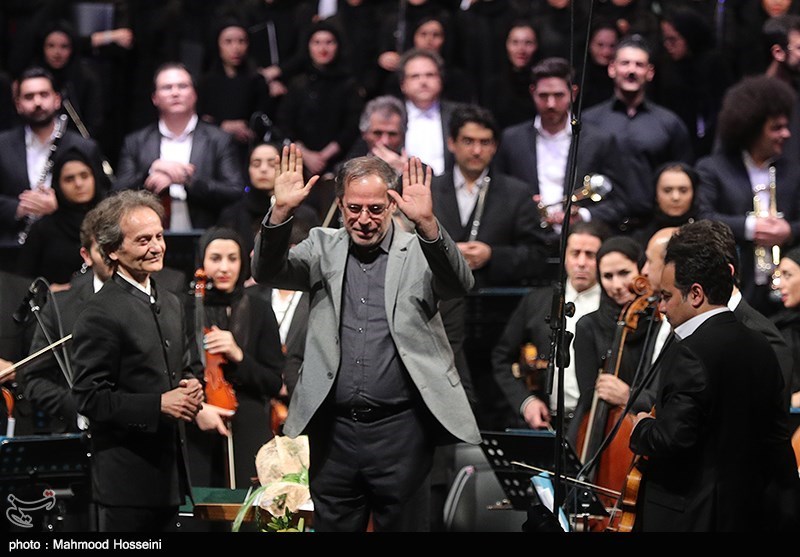 رونمایی از پوئم سمفونی سرزمین دلاوران