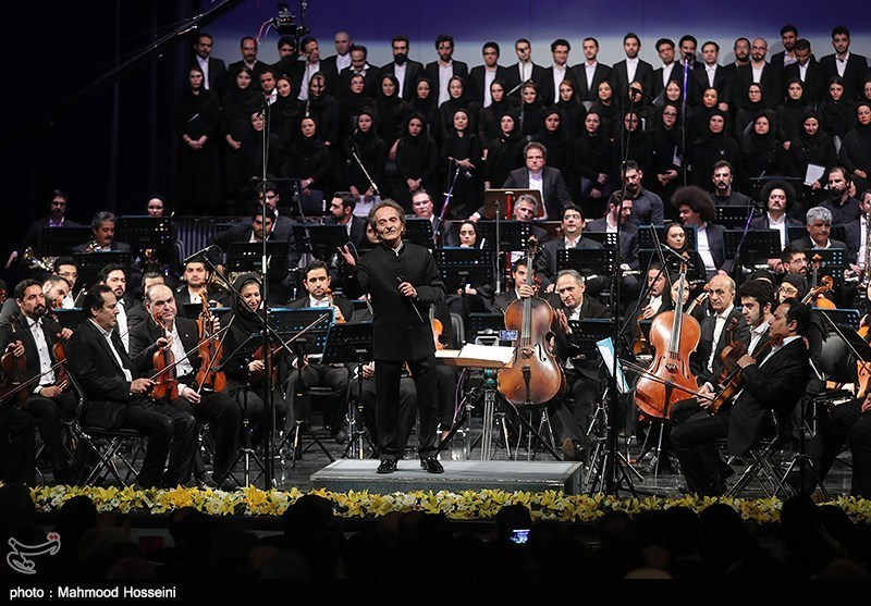 رونمایی از پوئم سمفونی سرزمین دلاوران