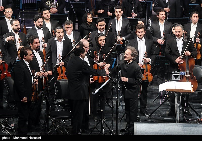 رونمایی از پوئم سمفونی سرزمین دلاوران