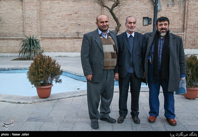 نشست خانه احزاب