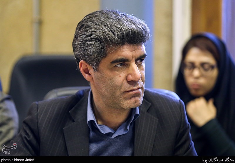 نشست خانه احزاب