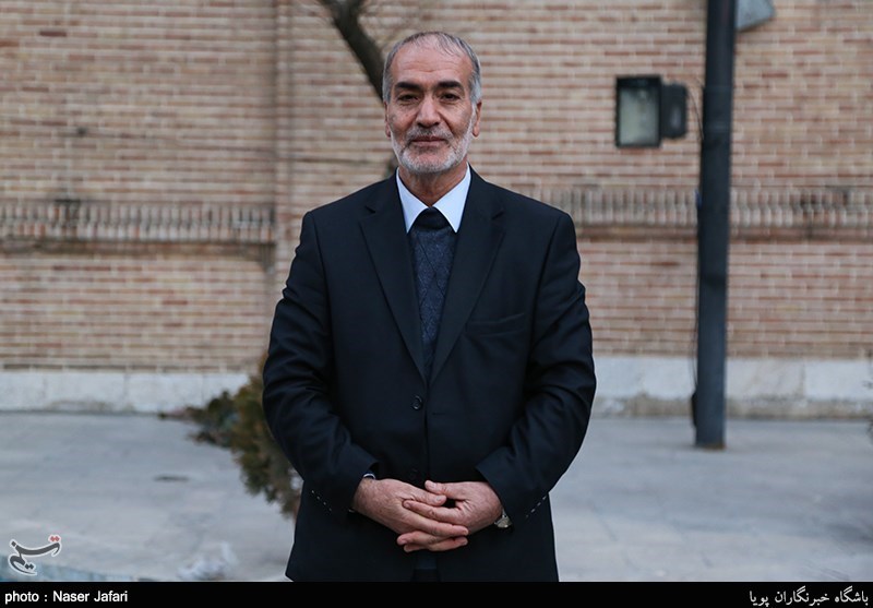 نشست خانه احزاب