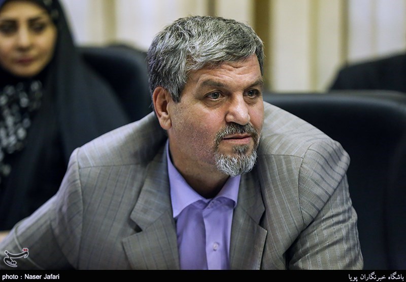 نشست خانه احزاب