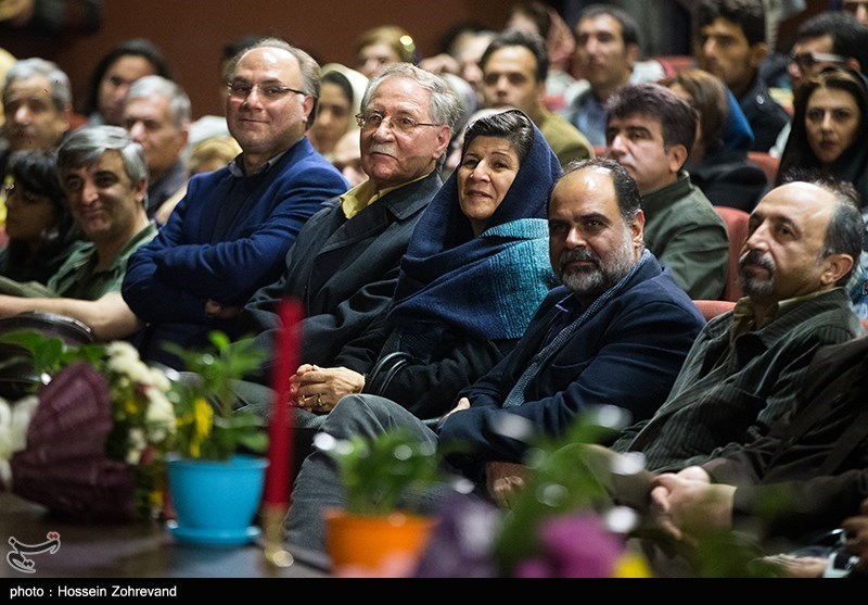 آئین رونمایی و انتشار آلبوم تصویری چراغ افروخته و ردیف های موسیقی