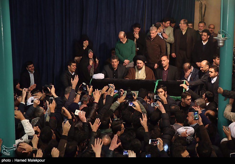 وداع با پیکر آیت الله هاشمی رفسنجانی در حسینیه جماران