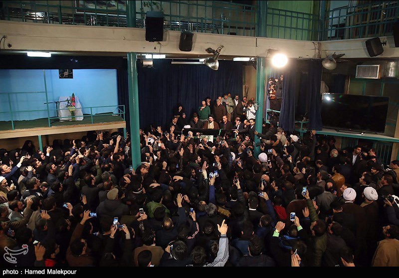 وداع با پیکر آیت الله هاشمی رفسنجانی در حسینیه جماران