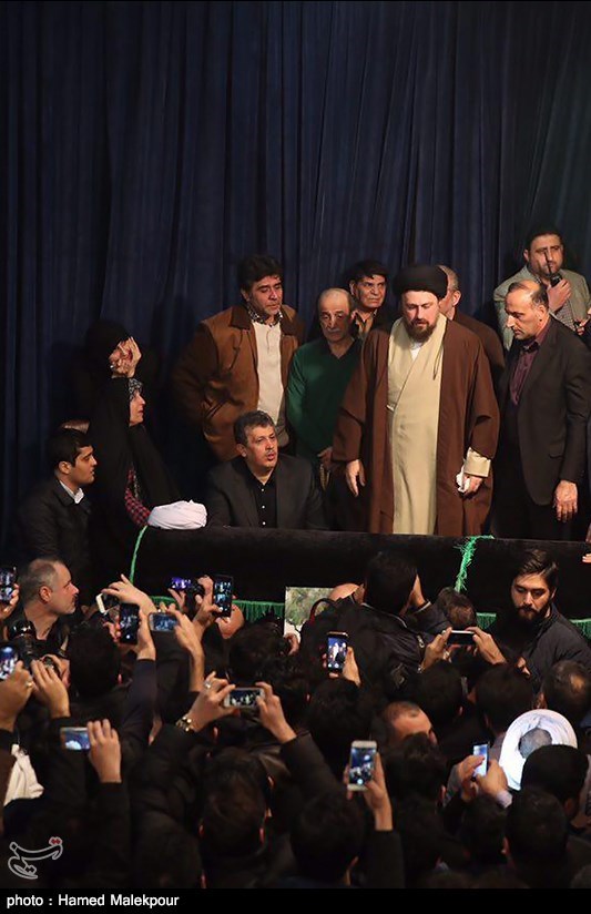 وداع با پیکر آیت الله هاشمی رفسنجانی در حسینیه جماران