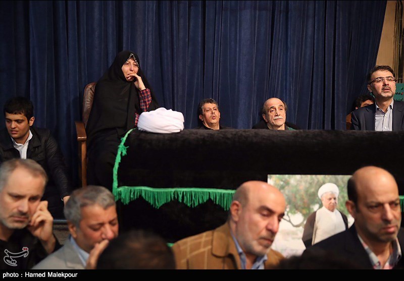 وداع با پیکر آیت الله هاشمی رفسنجانی در حسینیه جماران