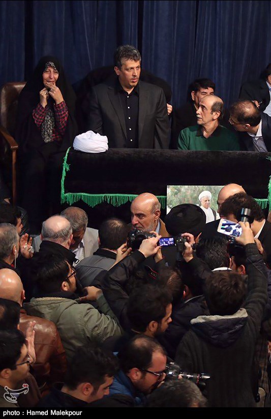 وداع با پیکر آیت الله هاشمی رفسنجانی در حسینیه جماران